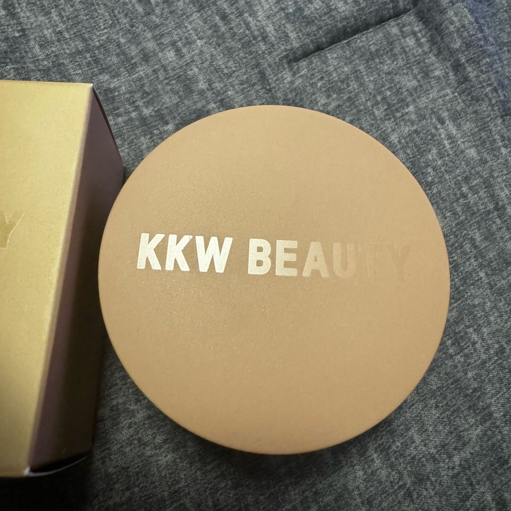 Kkw beauty bundle deal
Everything is new - Picture 14 of 14